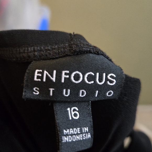 Women's Enfocus Studio Black Midi Cocktail Dress - Picture 4 of 7